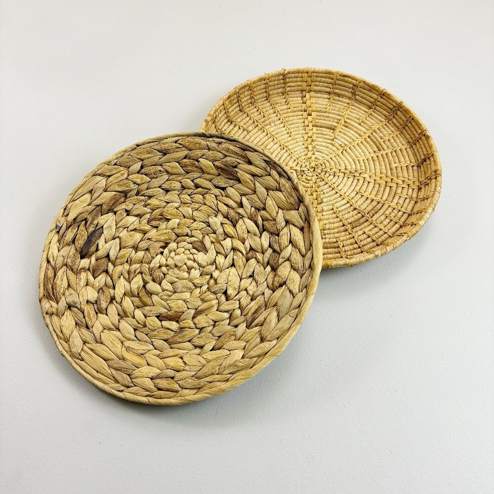 VINTAGE Bohemian Woven Baskets Set Of 2 13" Neutral Round Trays Wall Decor